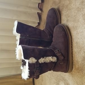 UGG Magda Winter Boots